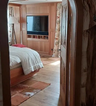 Collina 2 Bedrooms 4th Floor *
